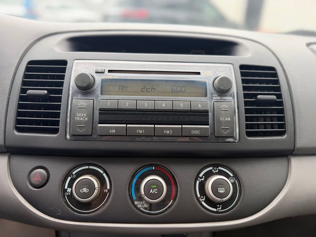 Used 2005 Toyota Camry LE FWD image 27
