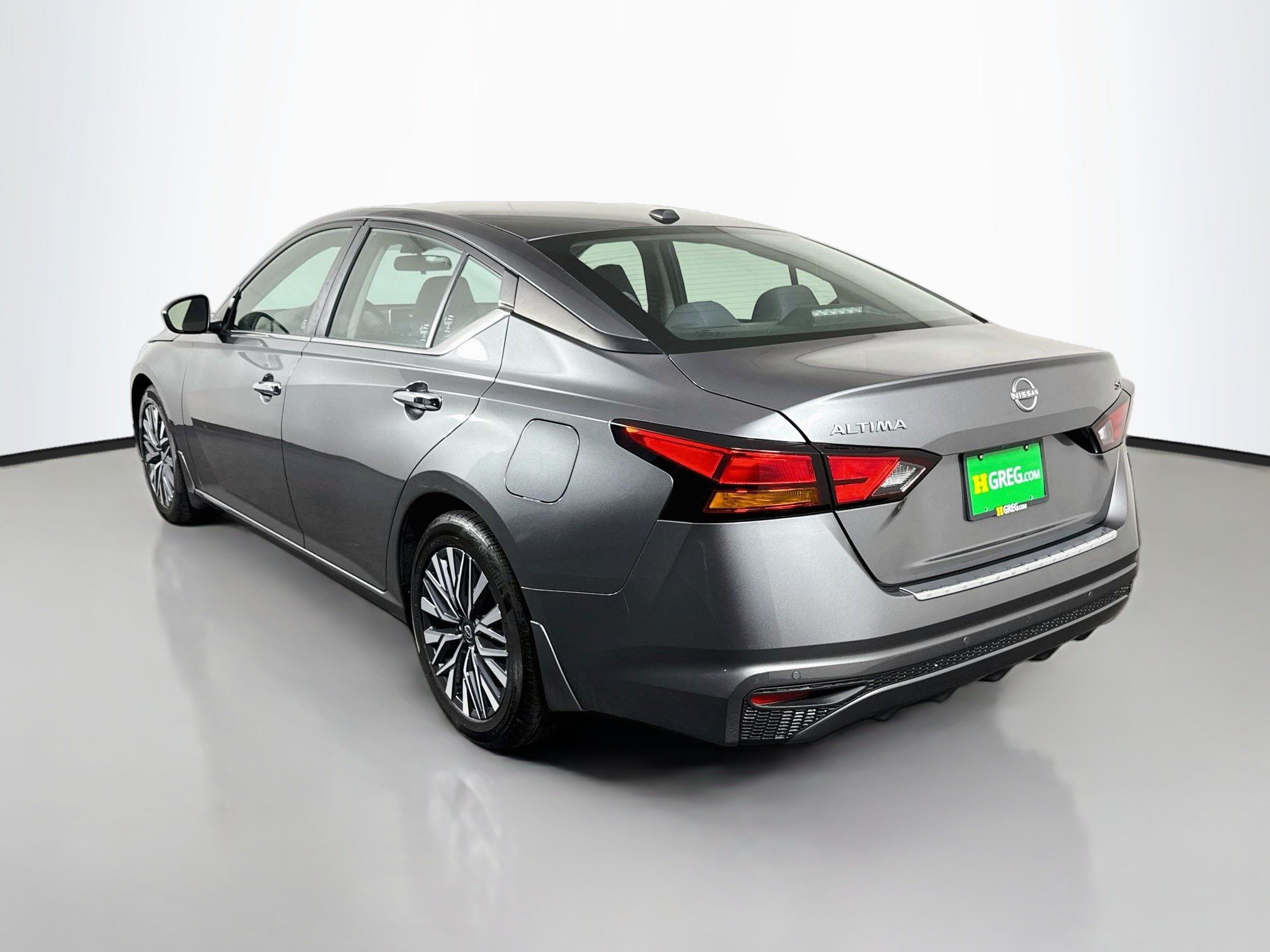 Used 2023 Nissan Altima 2.5 SV FWD image 7