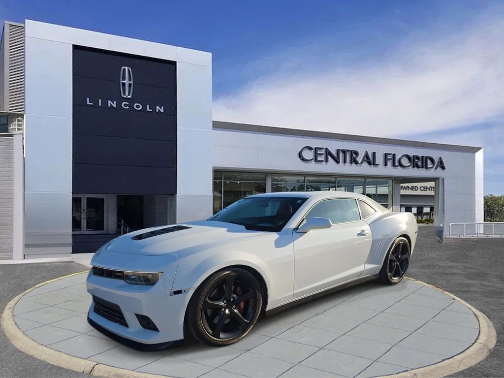 Used 2014 Chevrolet Camaro SS w/ RS Package RWD image 7