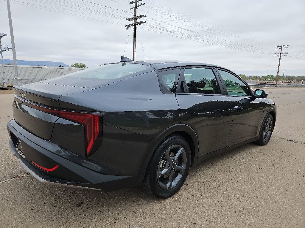 Used 2025 Kia K4 FWD image 5