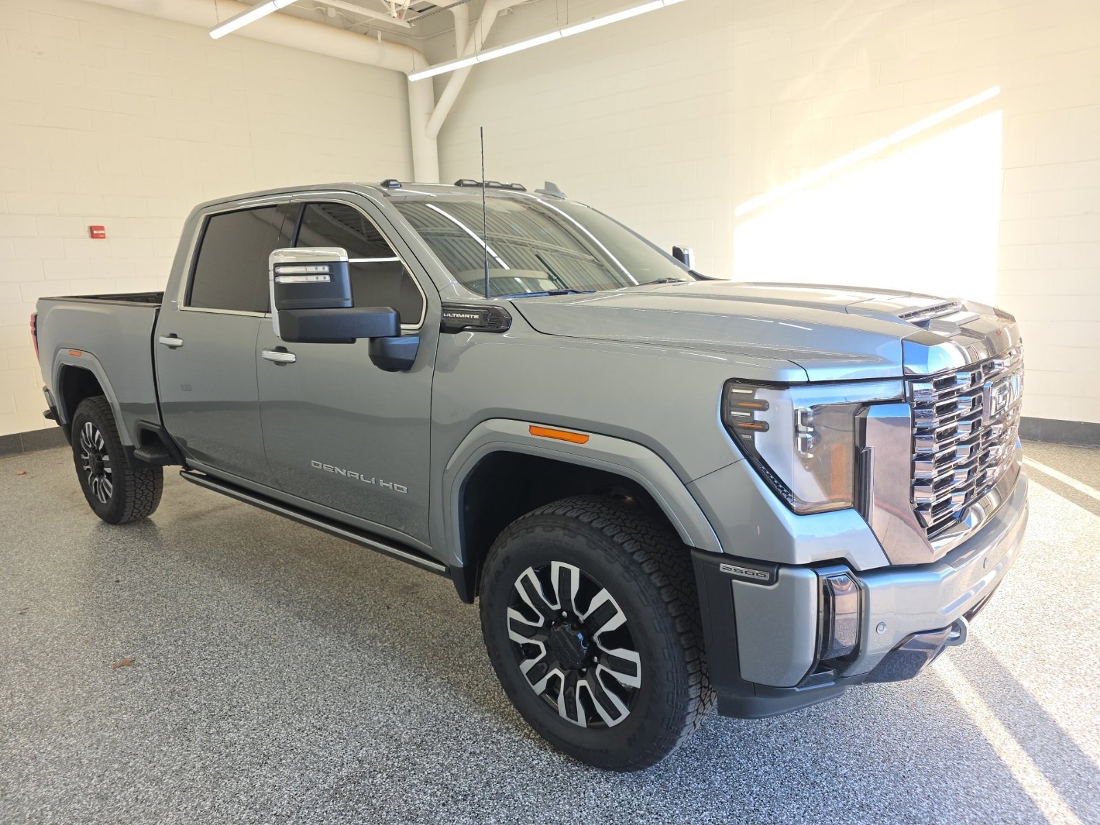 Used 2024 GMC Sierra 2500 Denali Ultimate w/ Max Trailering Package image 7