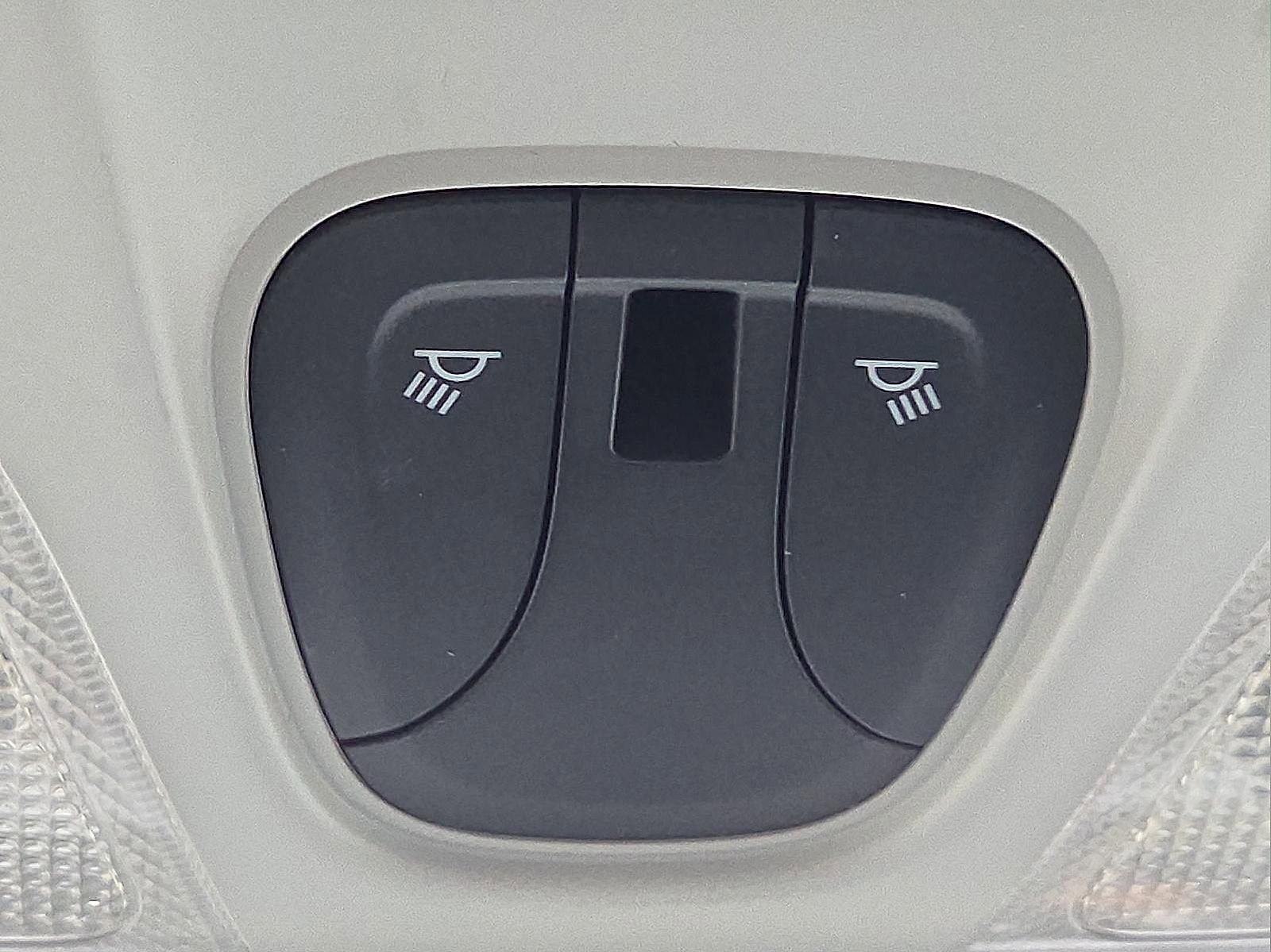 Used 2020 Jeep Cherokee Latitude Plus w/ Cold Weather Group image 22