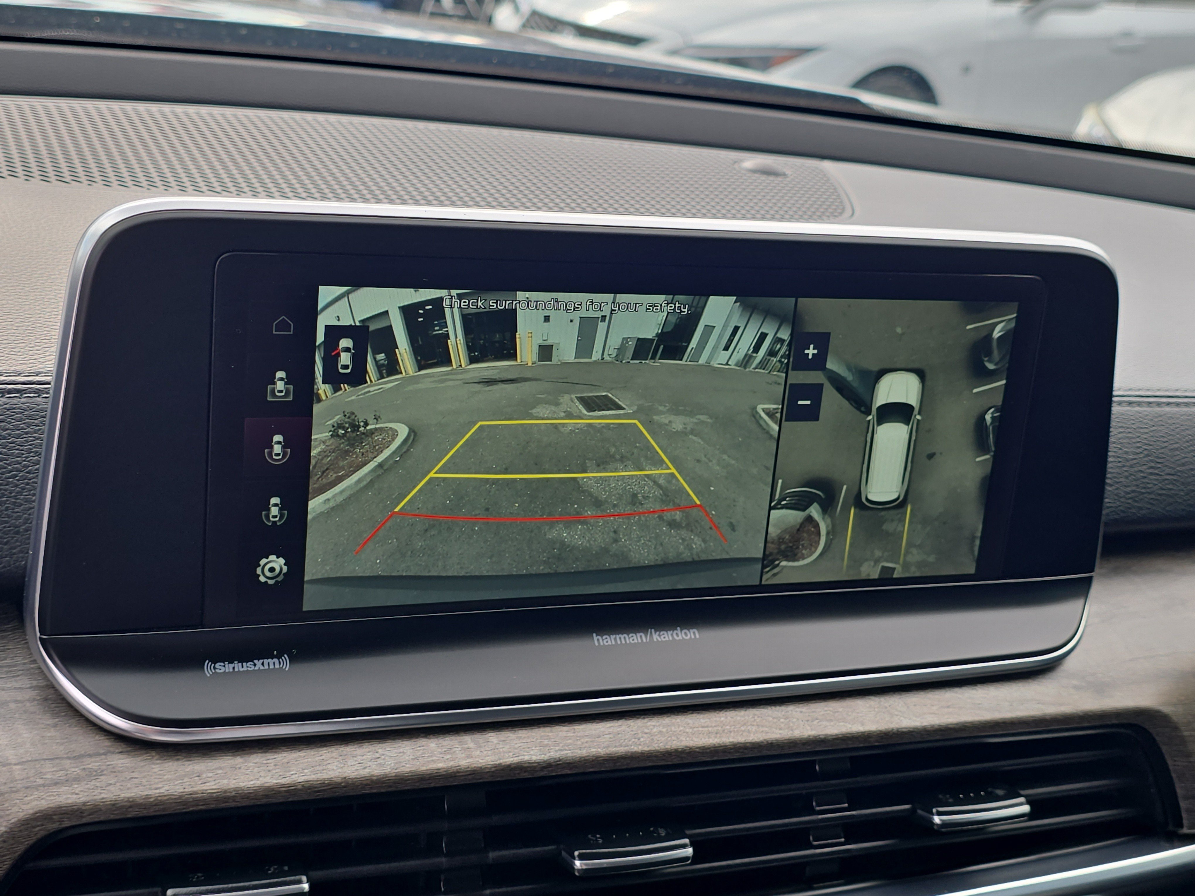 Certified 2022 Kia Telluride SX w/ Towing Package AWD/4WD image 27