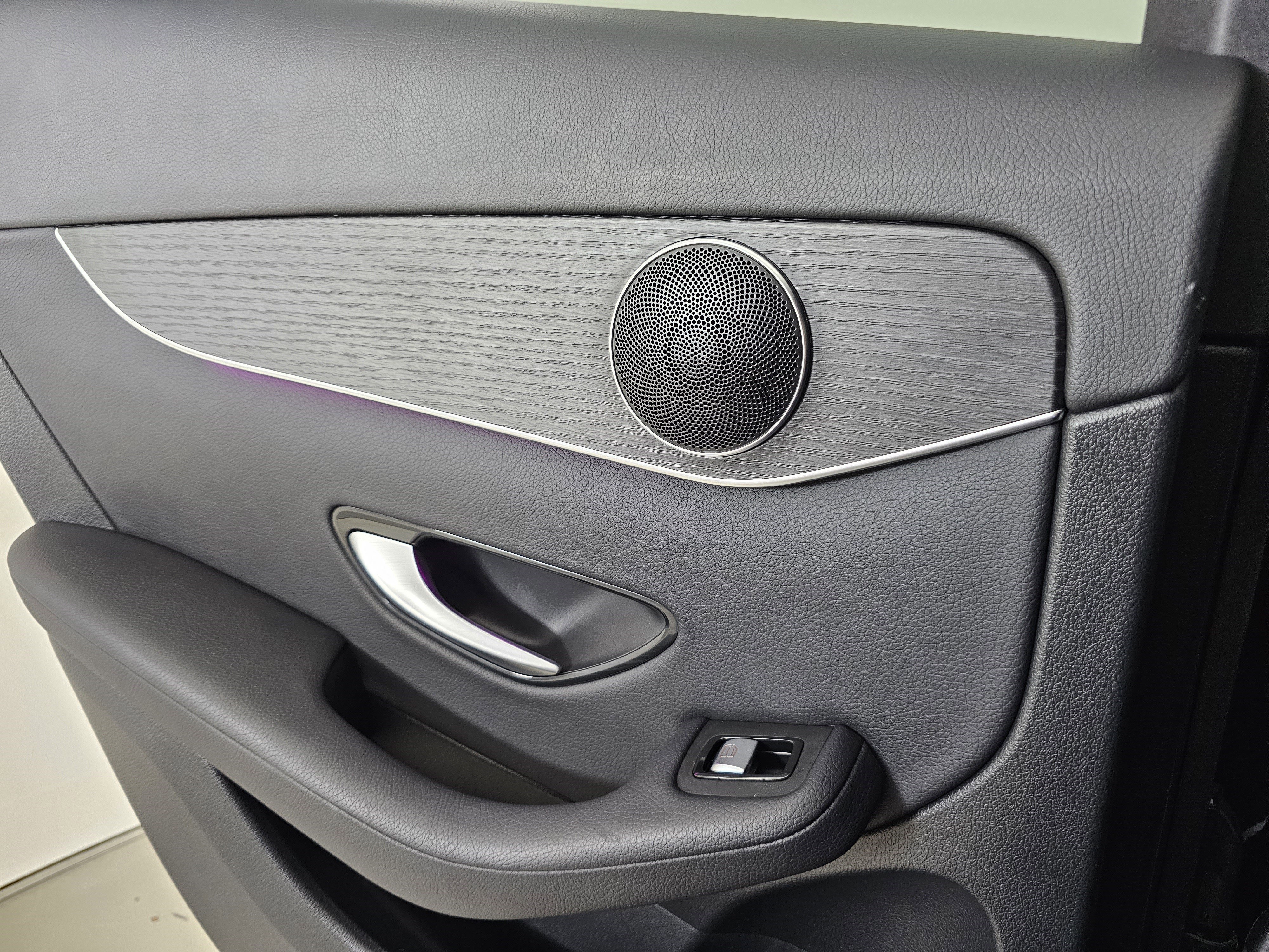 Certified 2022 Mercedes-Benz GLC 300 4MATIC w/ Multimedia Package Lite image 26