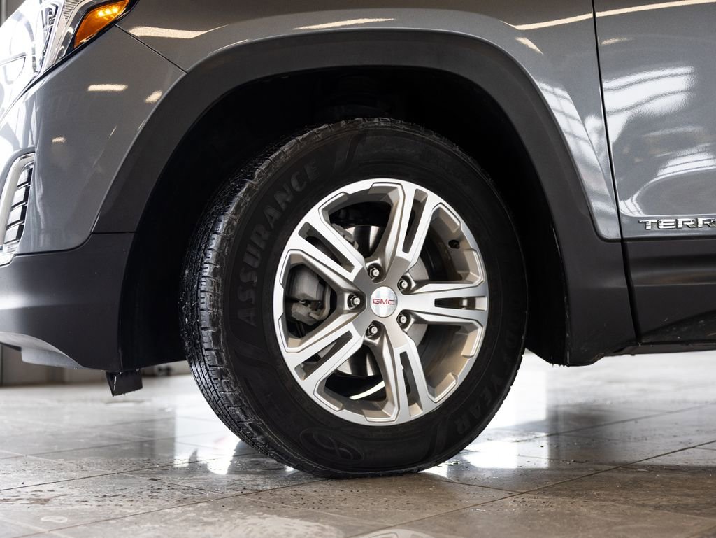 Used 2020 GMC Terrain SLE w/ Driver Convenience Package AWD/4WD image 10