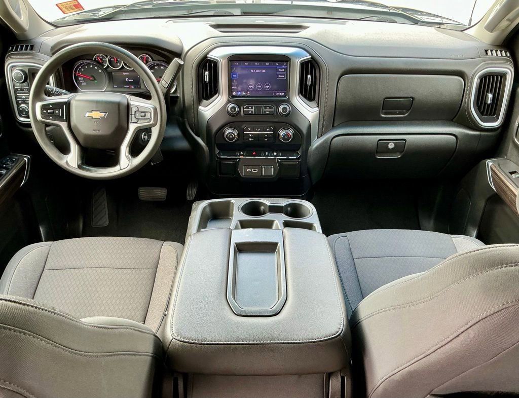 Used 2020 Chevrolet Silverado 1500 LT w/ LT Value Package AWD/4WD image 32