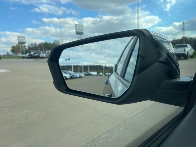 Used 2023 GMC Terrain SLE w/ Driver Convenience Package image 63