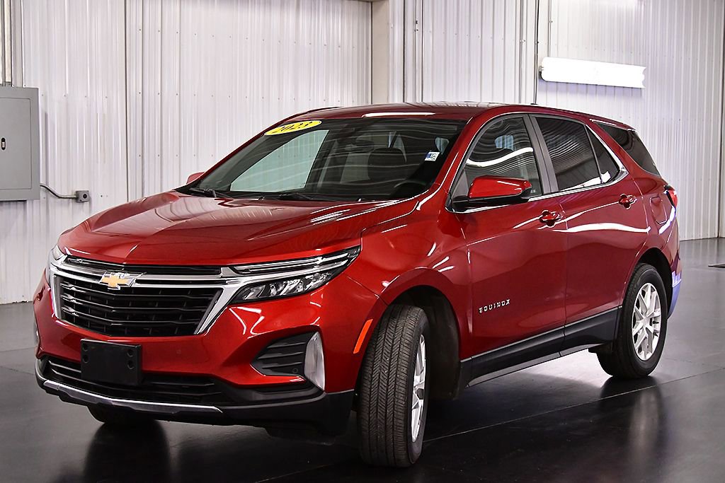 Used 2023 Chevrolet Equinox LT AWD/4WD image 3