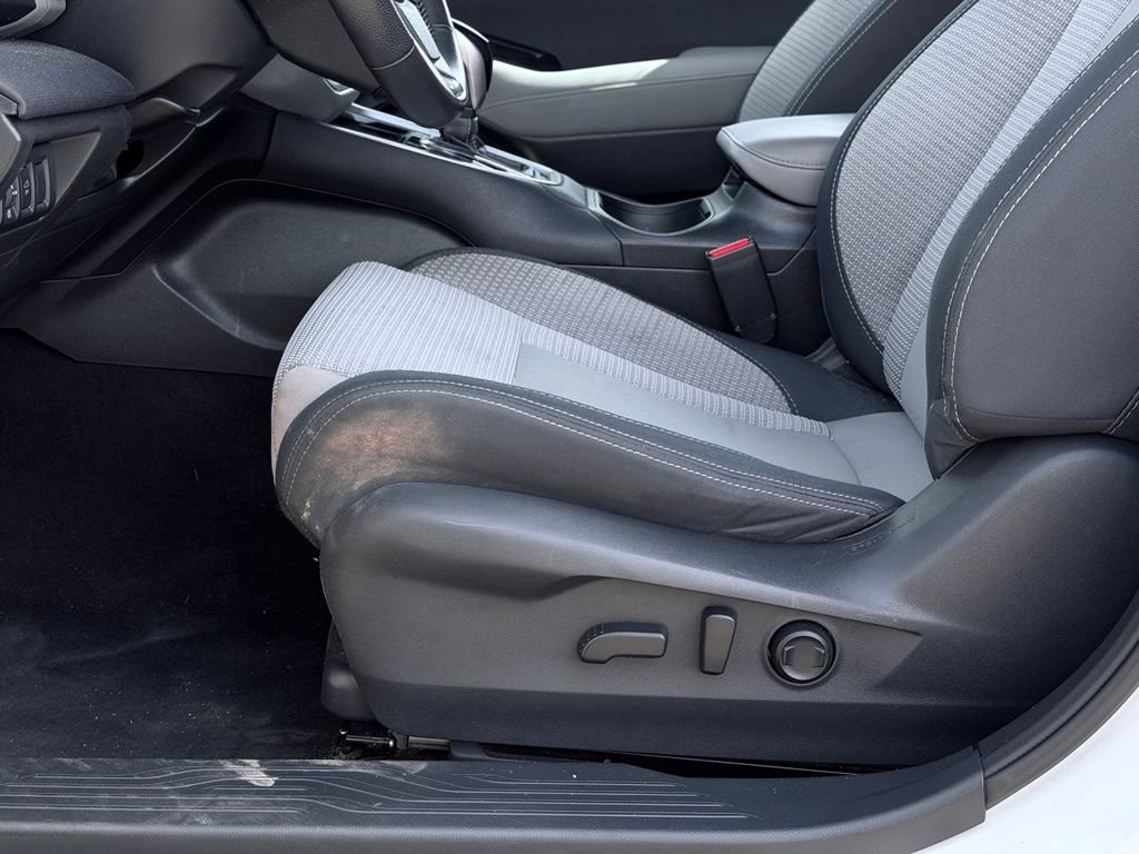 Used 2023 Subaru Outback Premium AWD/4WD image 18