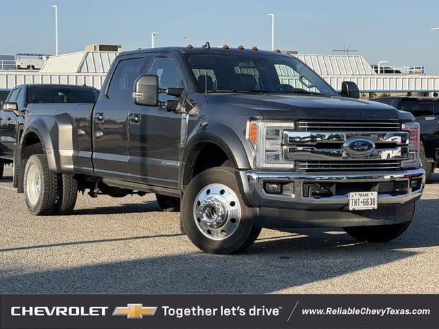 Used 2019 Ford F450 Lariat w/ Lariat Ultimate Package AWD/4WD image 2