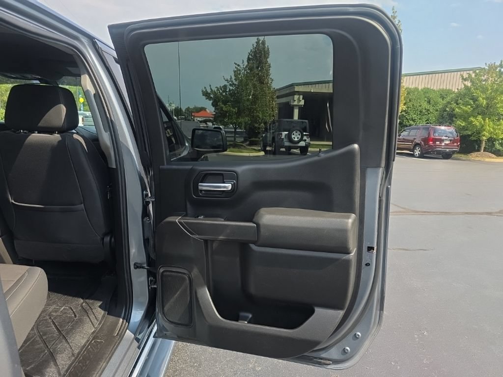 Used 2019 Chevrolet Silverado 1500 LT w/ All-Star Edition AWD/4WD image 27