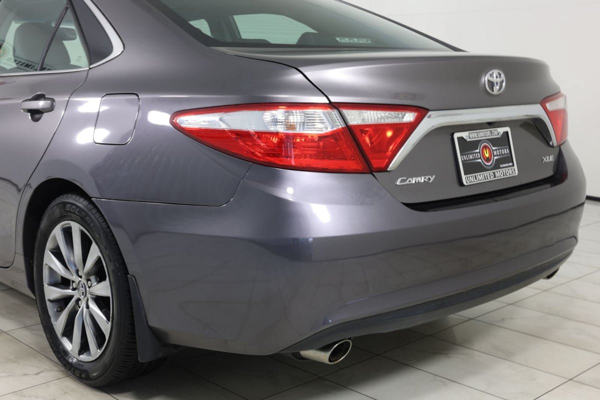 Used 2015 Toyota Camry XLE FWD image 43