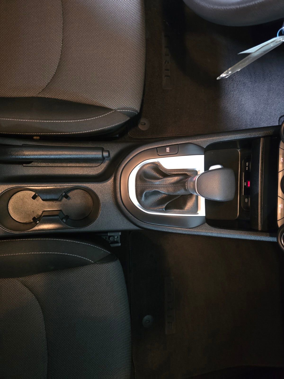 Used 2024 Kia Forte LXS w/ LXS Technology Package image 25