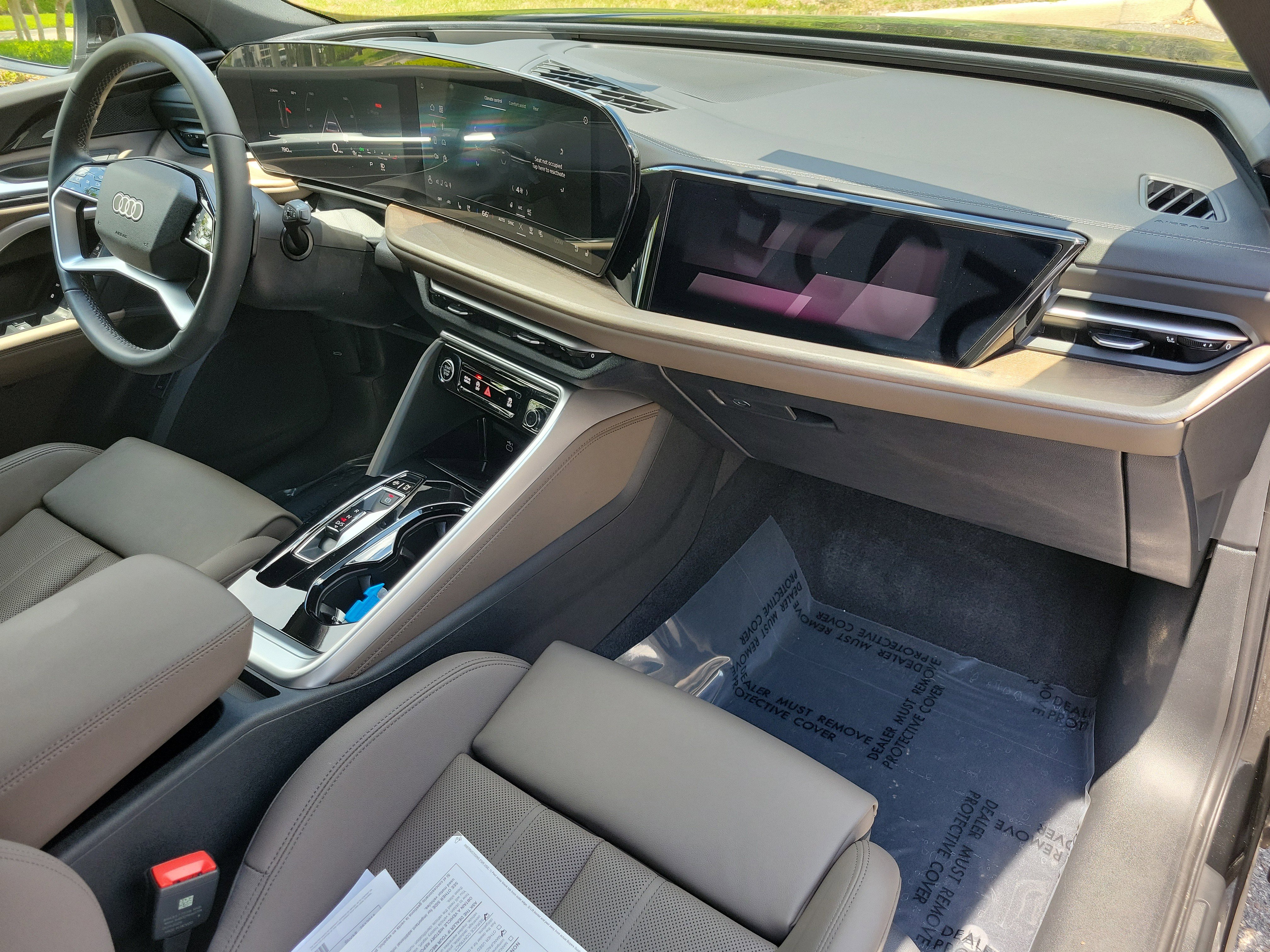 Certified 2025 Audi Q5 Prestige AWD/4WD image 11