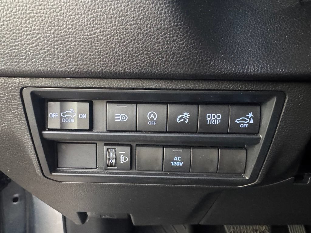 Used 2023 Toyota Tundra SR5 w/ Advanced Technology Package AWD/4WD image 28