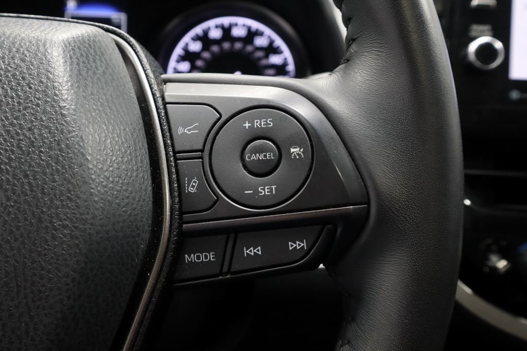 Used 2022 Toyota Camry SE w/ Audio Upgrade Package image 31