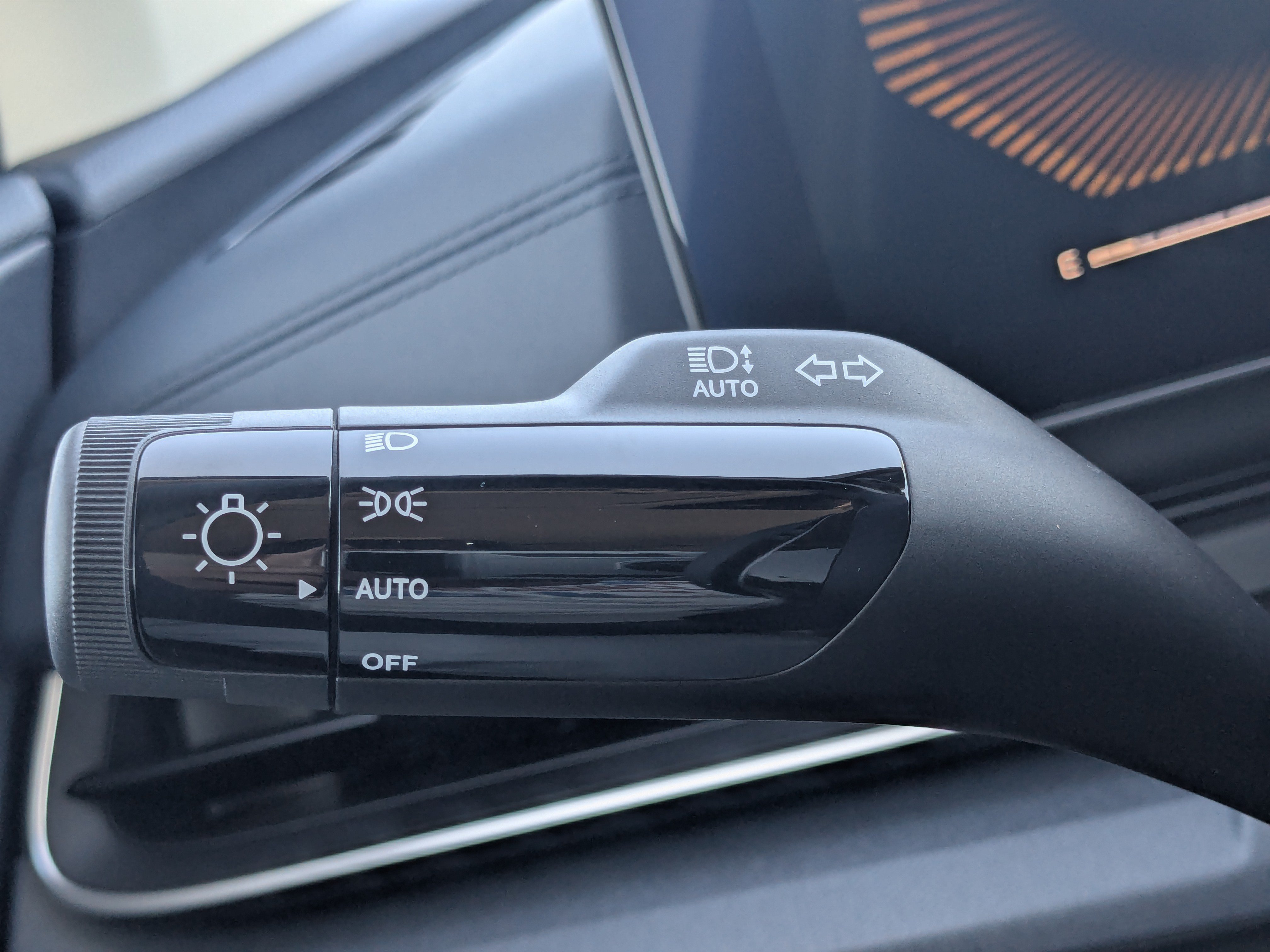 New 2026 Kia Carnival EX FWD image 40