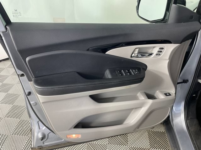 Used 2020 Honda Ridgeline RTL-E image 16