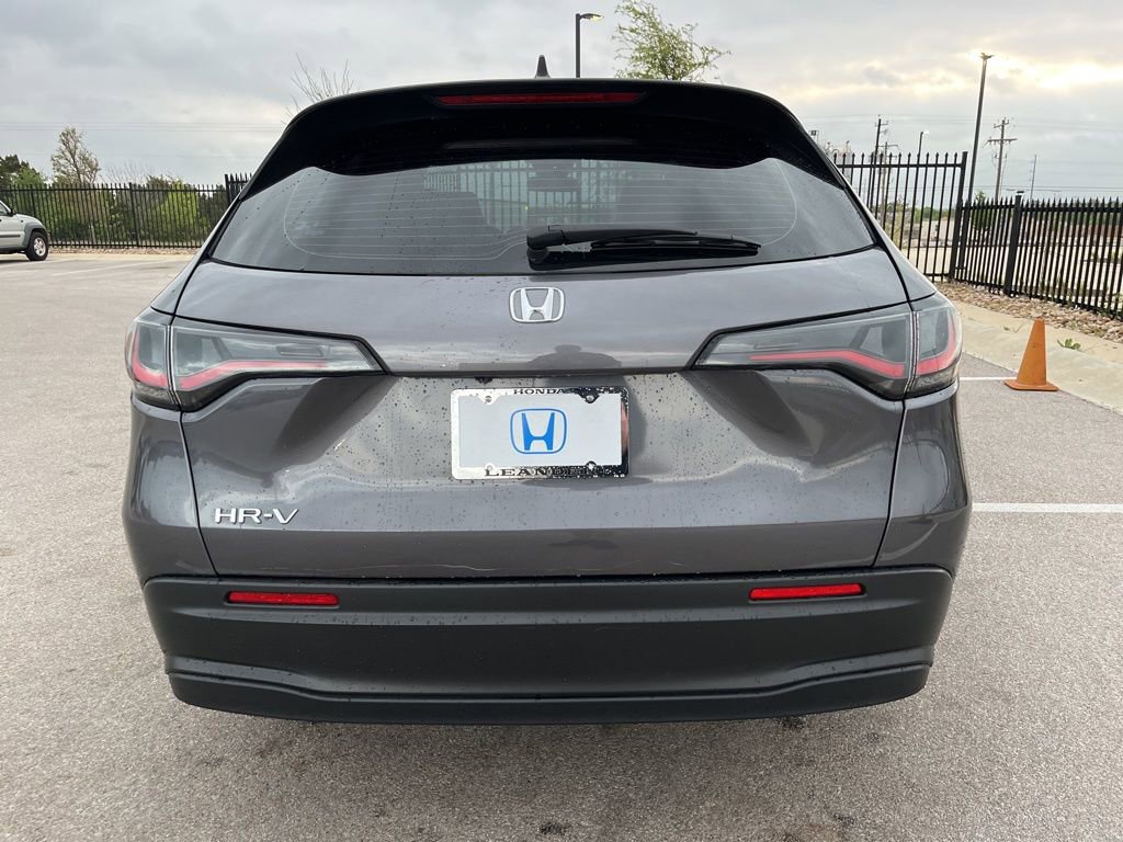 Certified 2025 Honda HR-V LX image 5