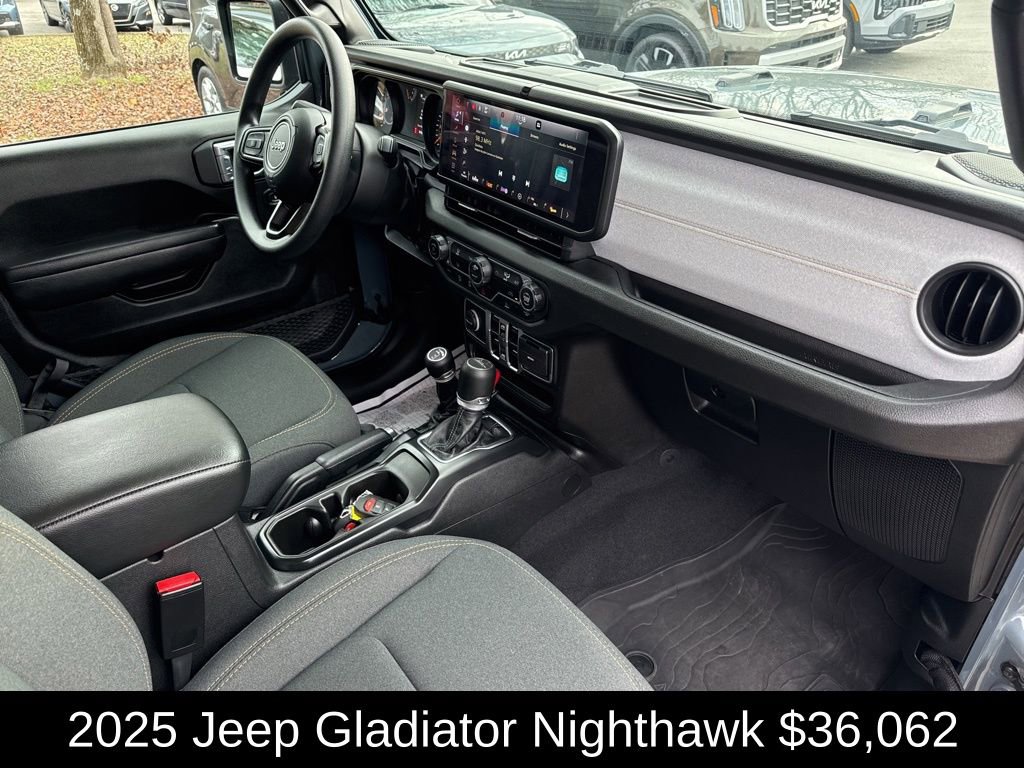 Used 2025 Jeep Gladiator Sport image 16