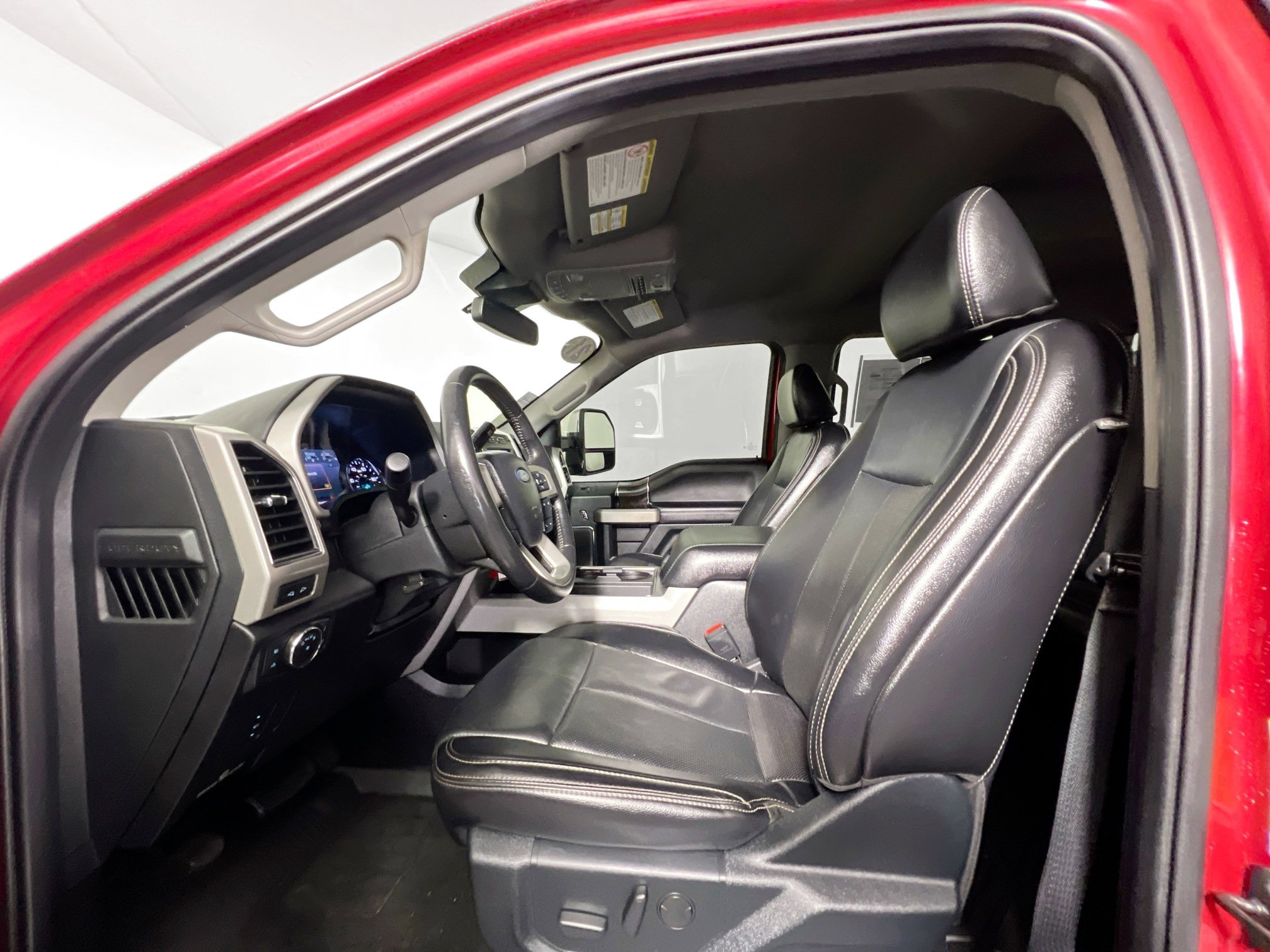 Used 2021 Ford F250 Lariat image 14
