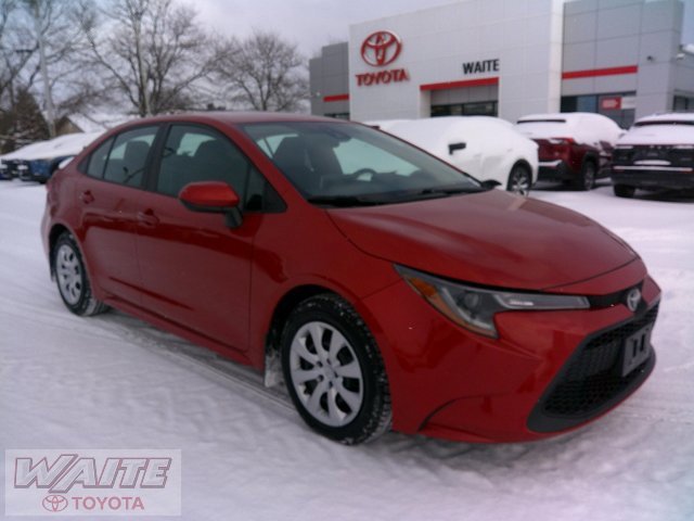 Used 2020 Toyota Corolla LE image 1