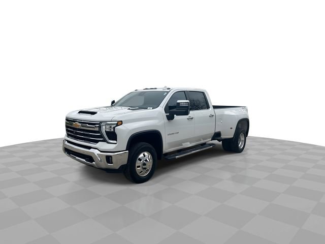 Certified 2025 Chevrolet Silverado 3500 LTZ w/ LTZ Convenience Package AWD/4WD image 5