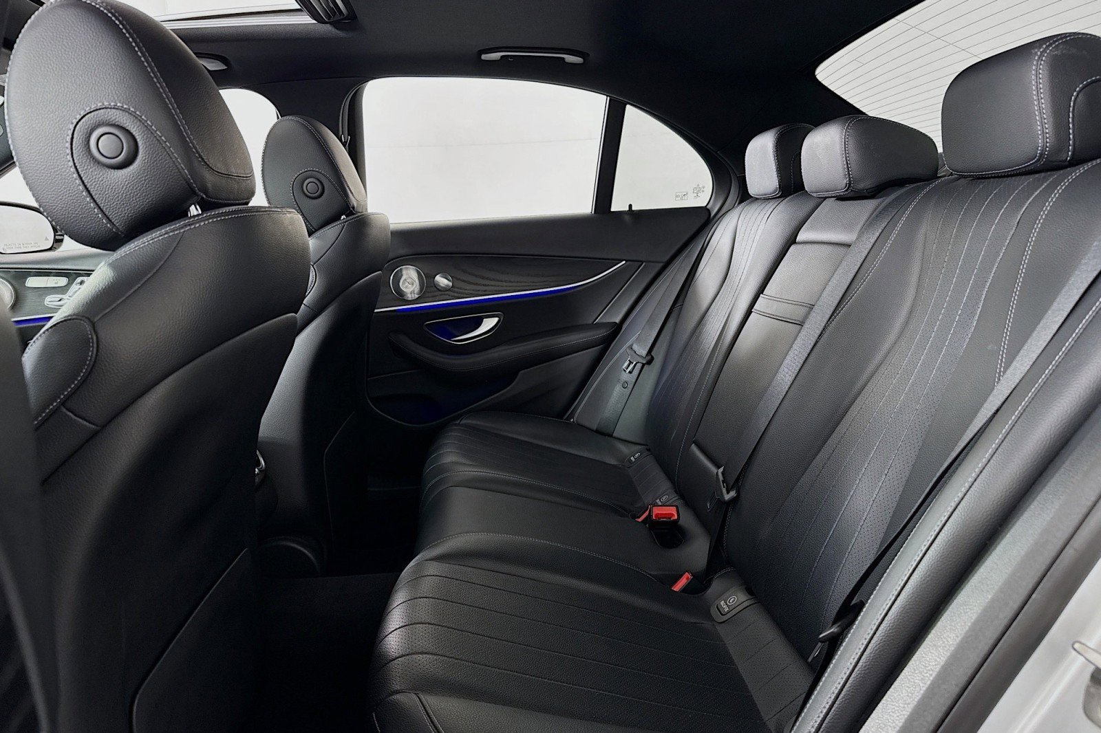 Certified 2020 Mercedes-Benz E 350 Sedan w/ Premium Package image 8