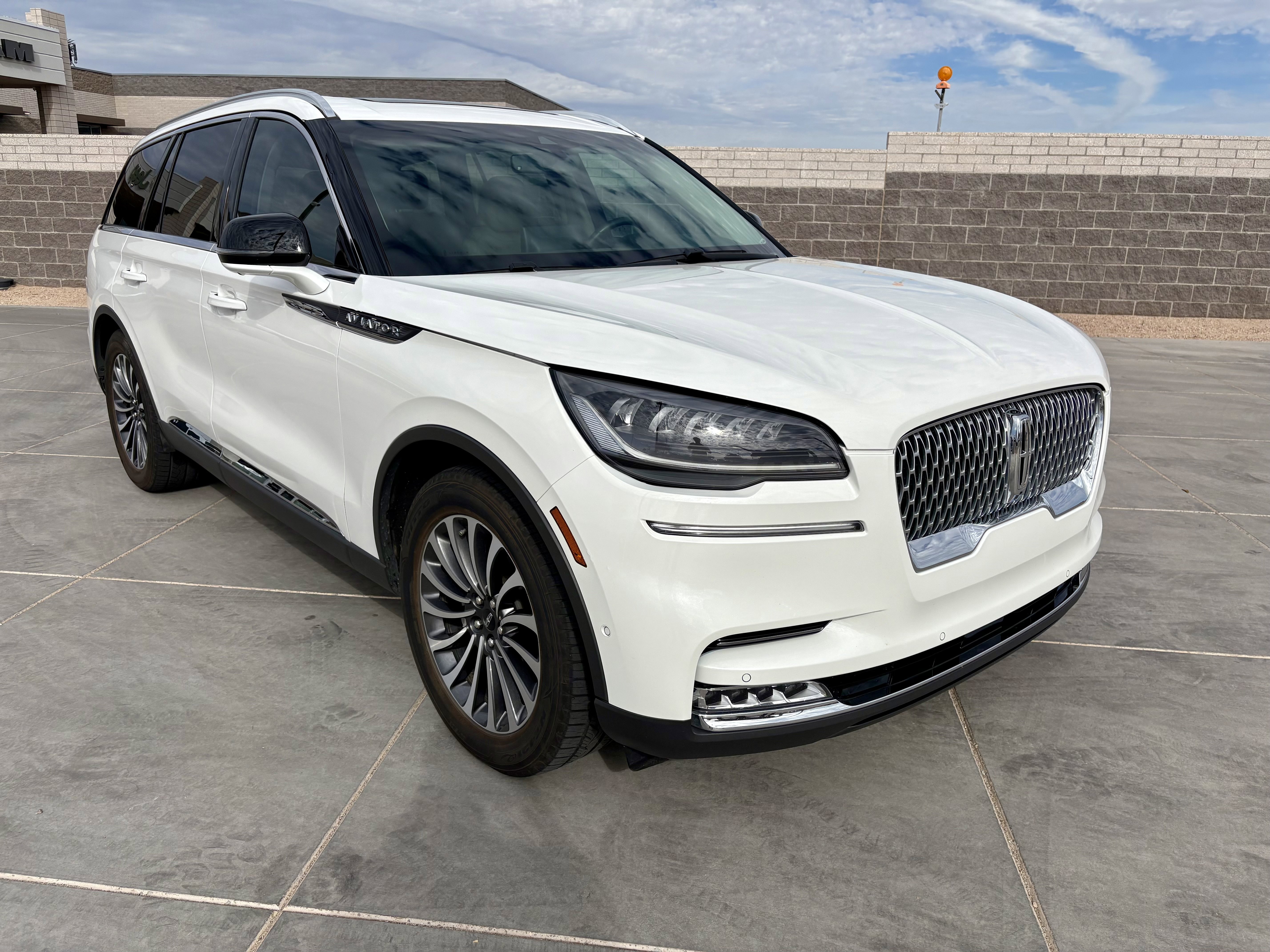 Used 2020 Lincoln Aviator Reserve w/ Equipment Group 201A image 7