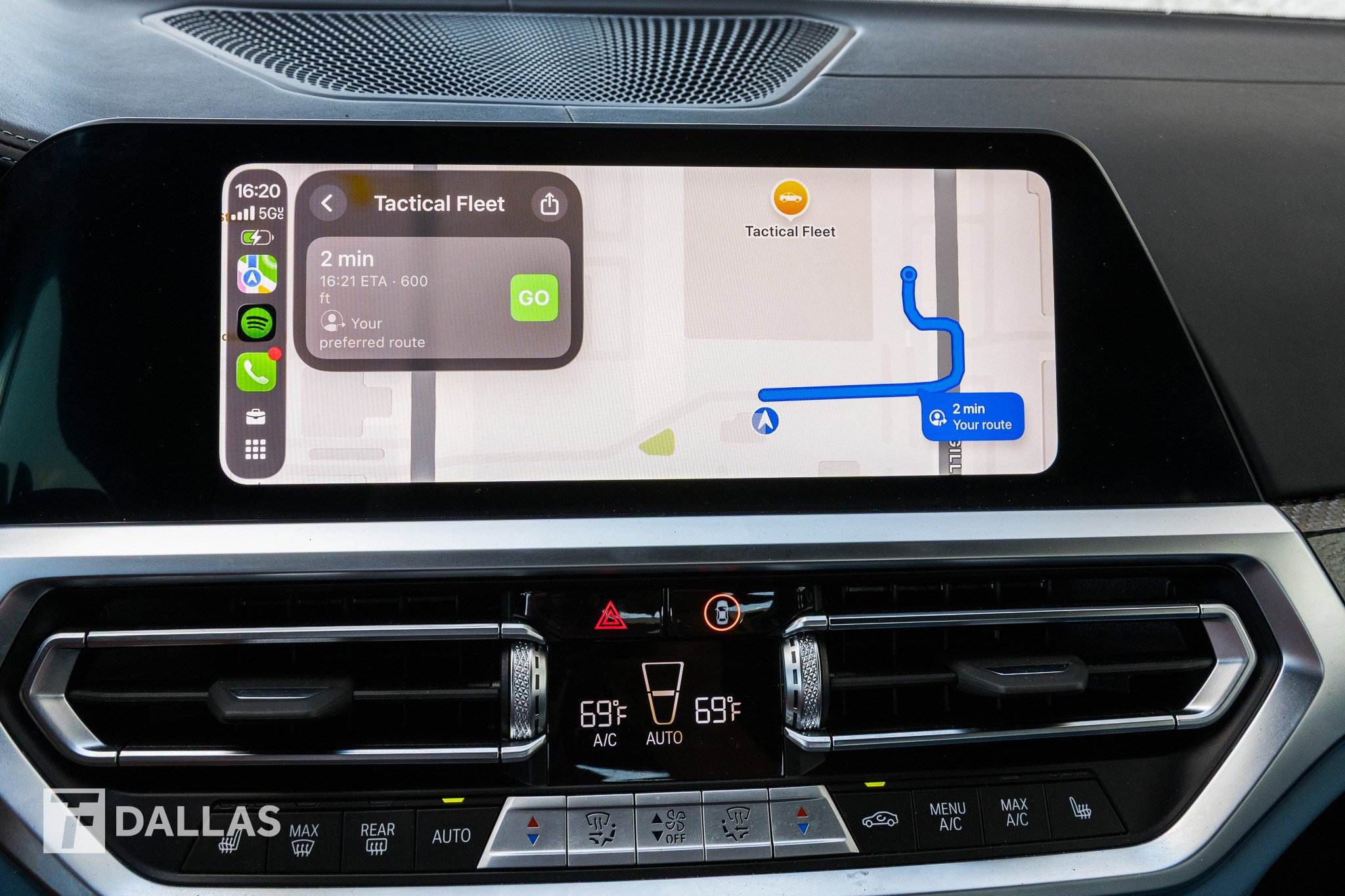 Used 2023 BMW M4 xDrive Competition w/ M Carbon Exterior Package image 34