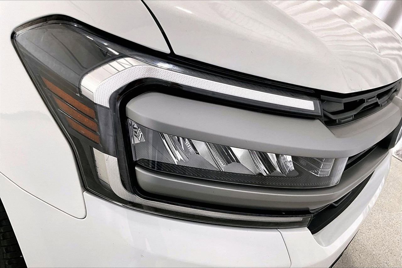 Used 2024 Ford Expedition XLT image 12