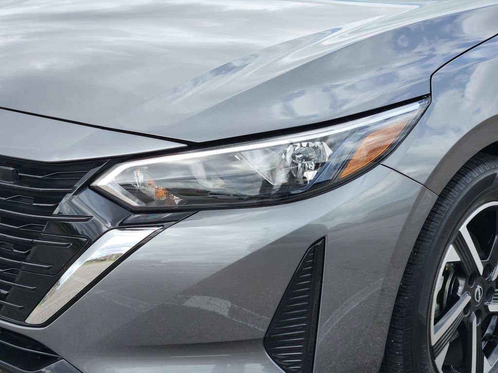 Used 2024 Nissan Sentra SV image 5