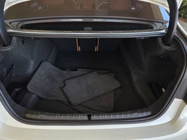 Used 2019 BMW 540i w/ Executive Package RWD image 25