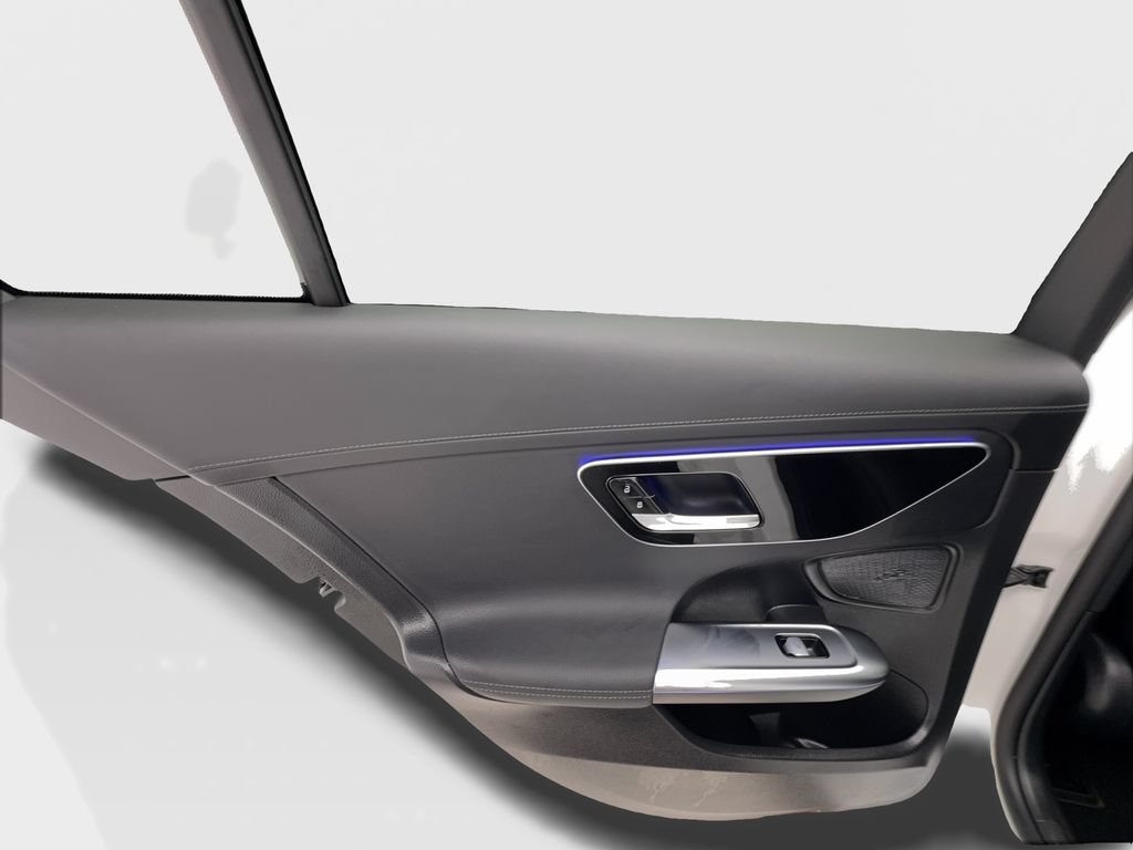 Used 2023 Mercedes-Benz C 300 Sedan image 25