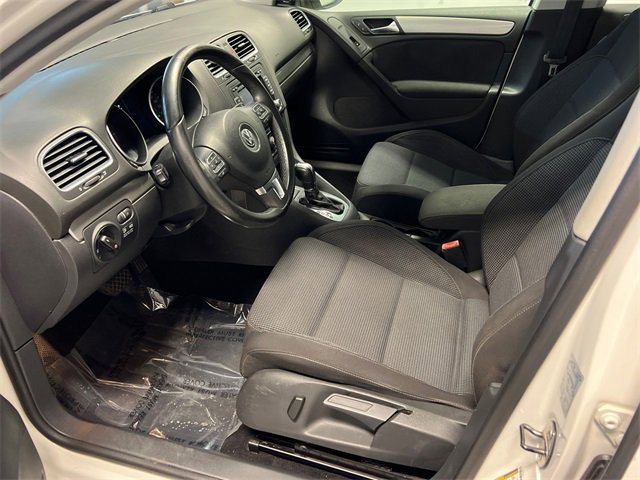 Used 2011 Volkswagen Golf TDI image 6