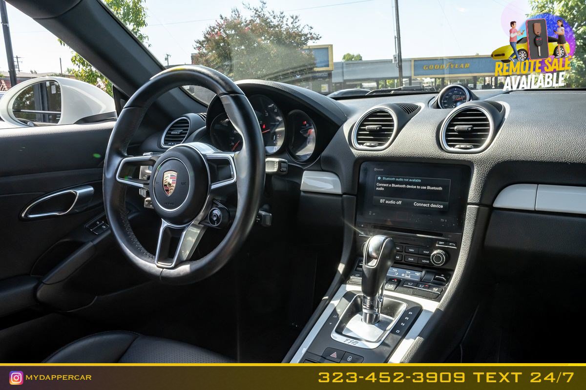 Used 2018 Porsche 718 Cayman RWD image 14