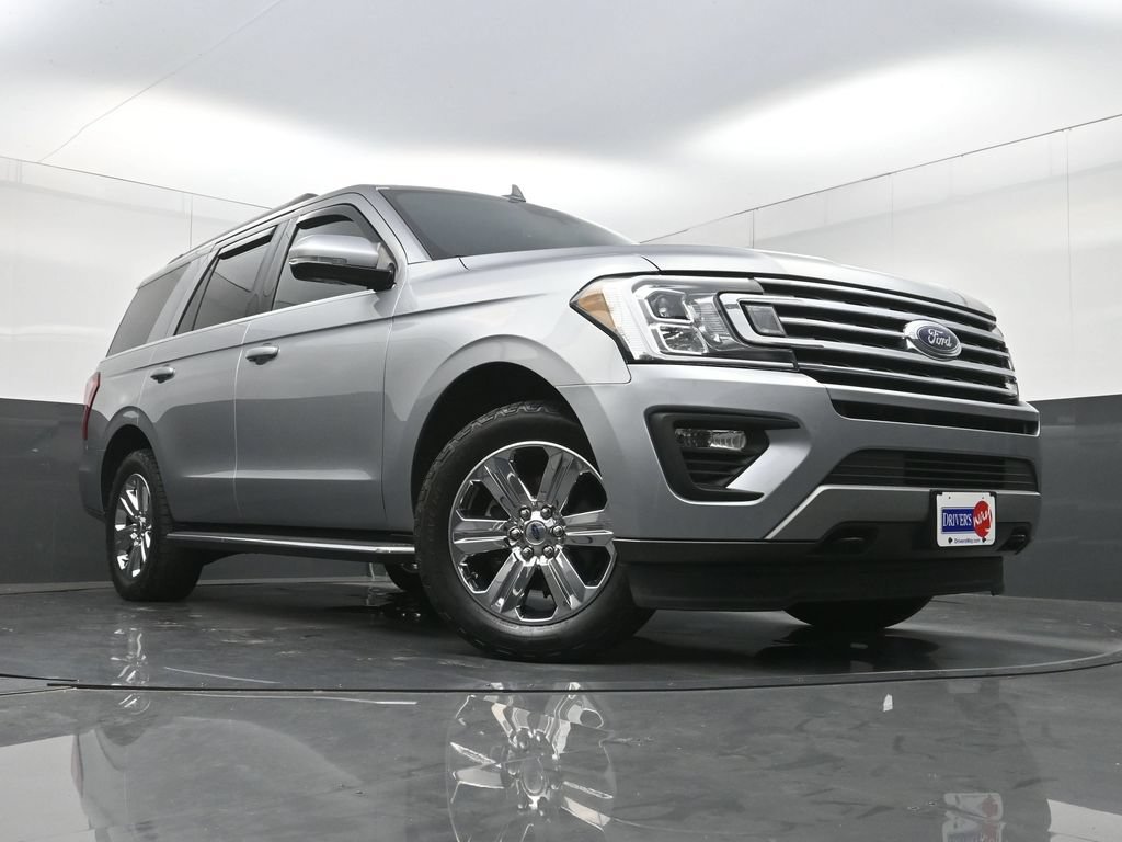 Used 2020 Ford Expedition XLT w/ Equipment Group 202A AWD/4WD image 25