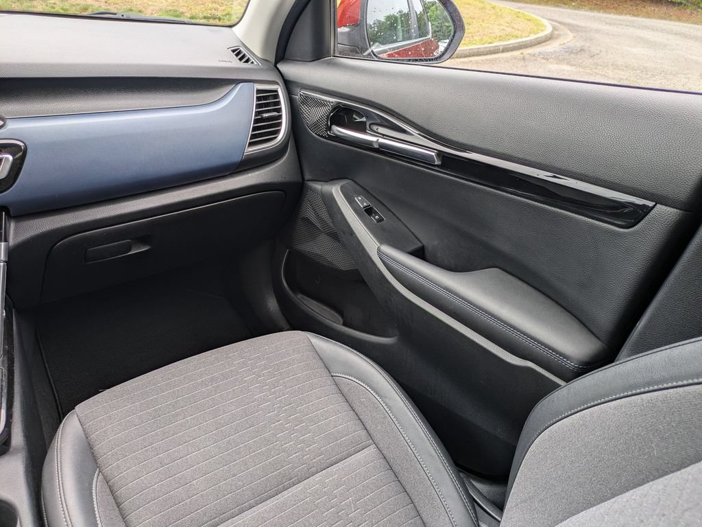 Used 2023 Kia Seltos S AWD/4WD image 17