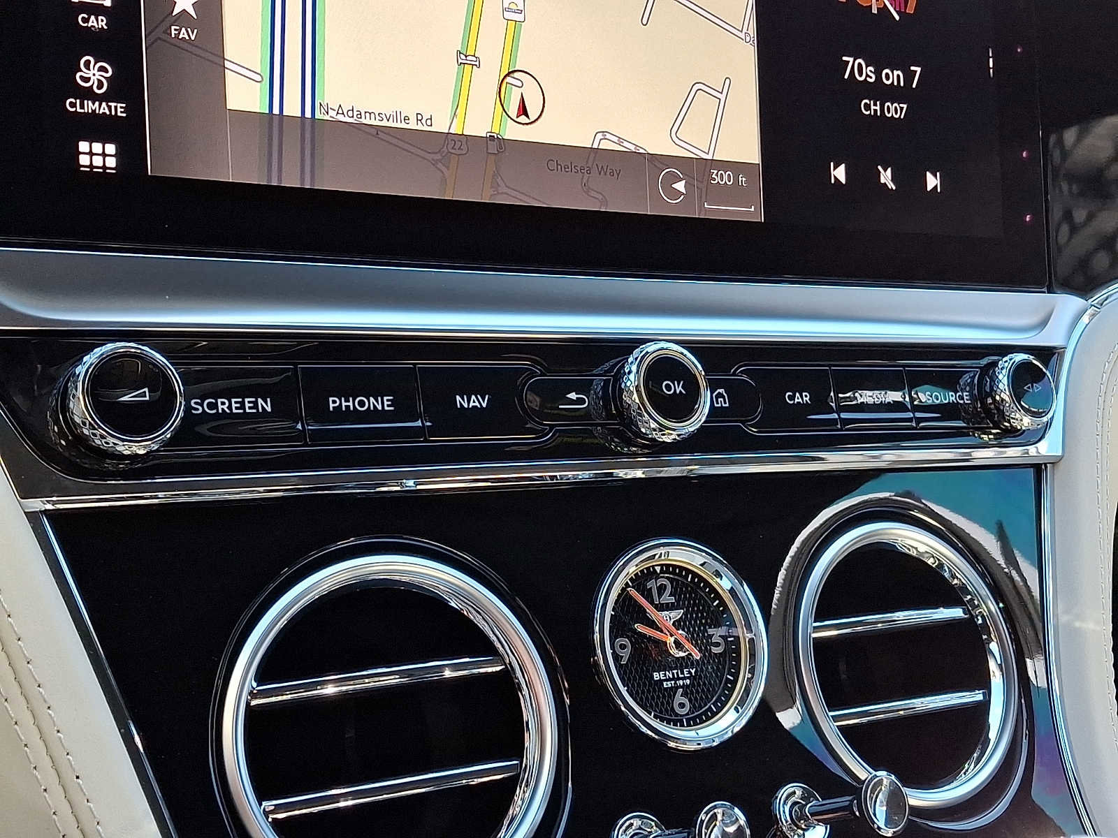 Used 2023 Bentley Continental GT Mulliner AWD/4WD image 16