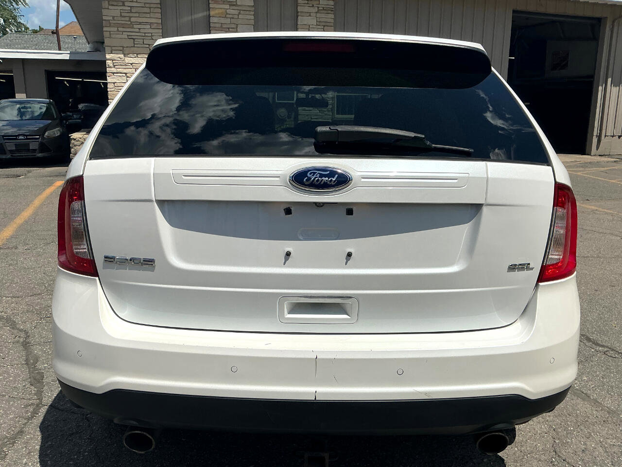 Used 2014 Ford Edge SEL w/ Equipment Group 205A image 4