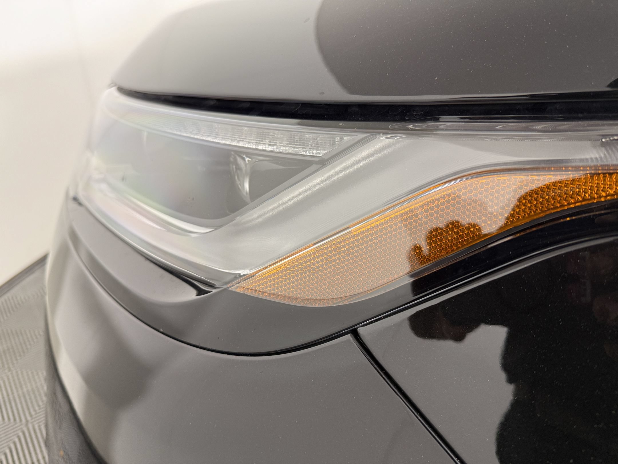 New 2026 Land Rover Range Rover Velar S AWD/4WD image 12
