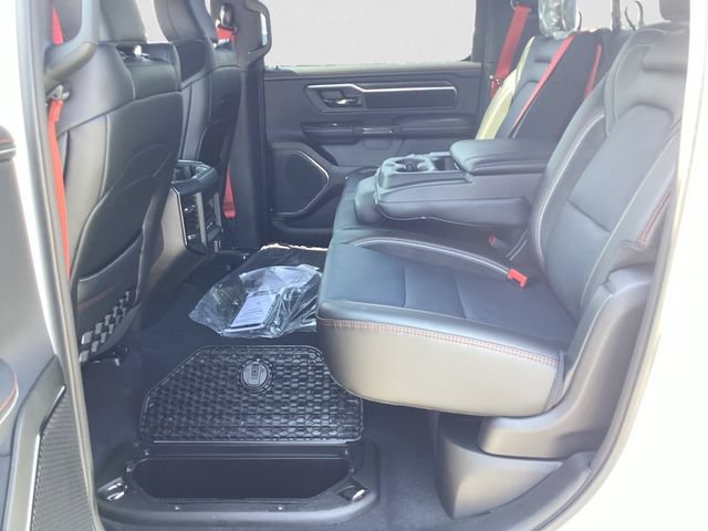 New 2026 RAM 1500 Laramie AWD/4WD image 14