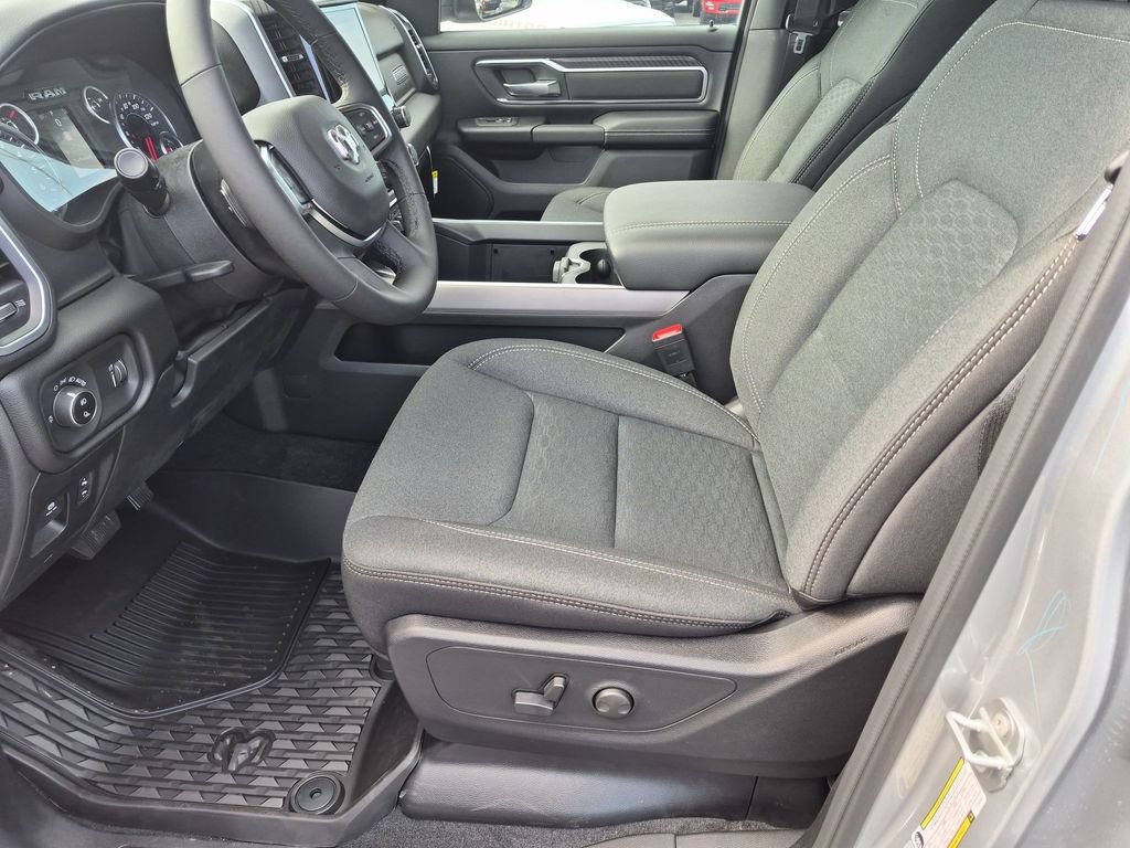 New 2026 RAM 1500 Big Horn AWD/4WD image 12