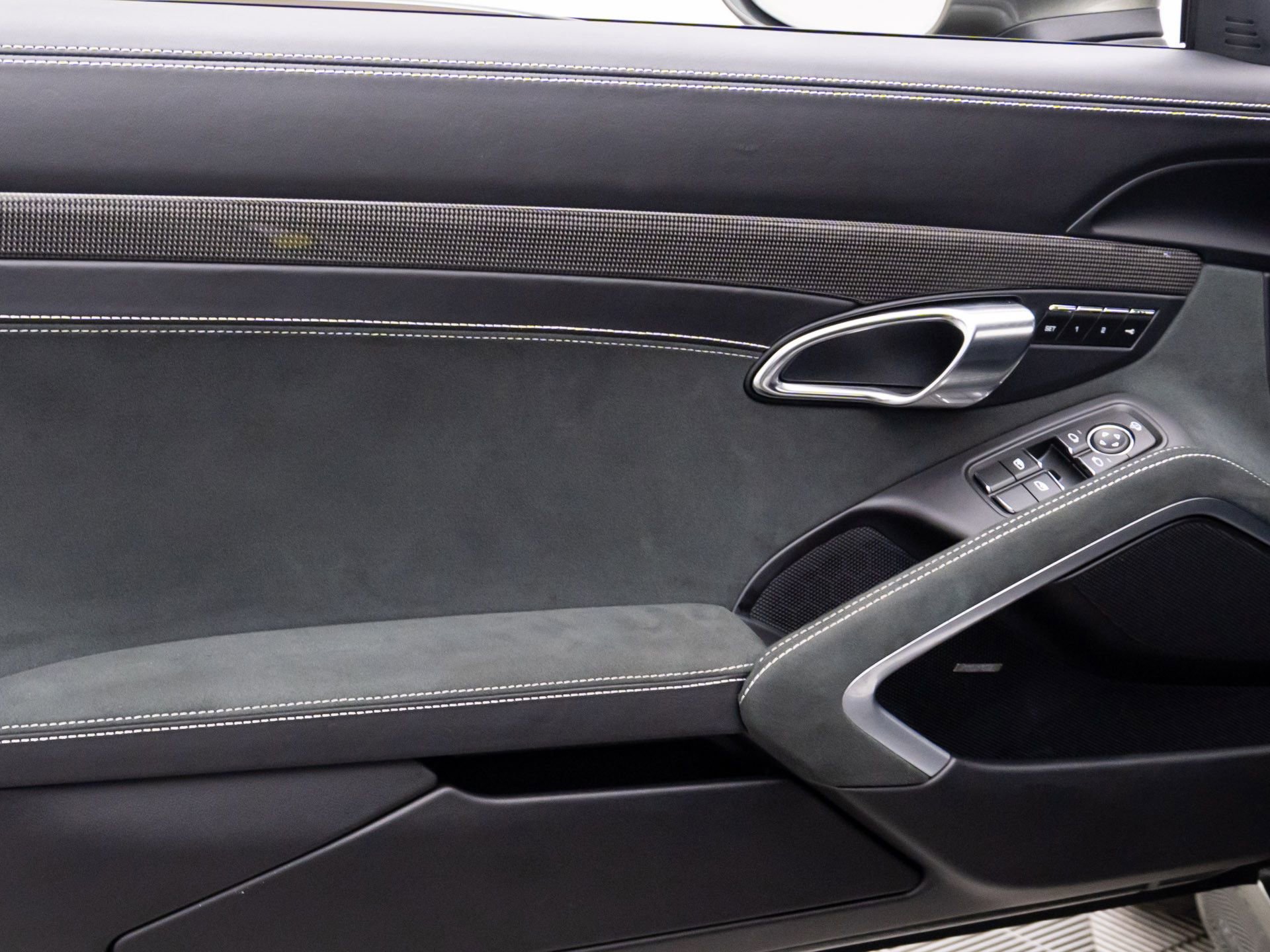 Certified 2024 Porsche 718 Cayman GTS image 14