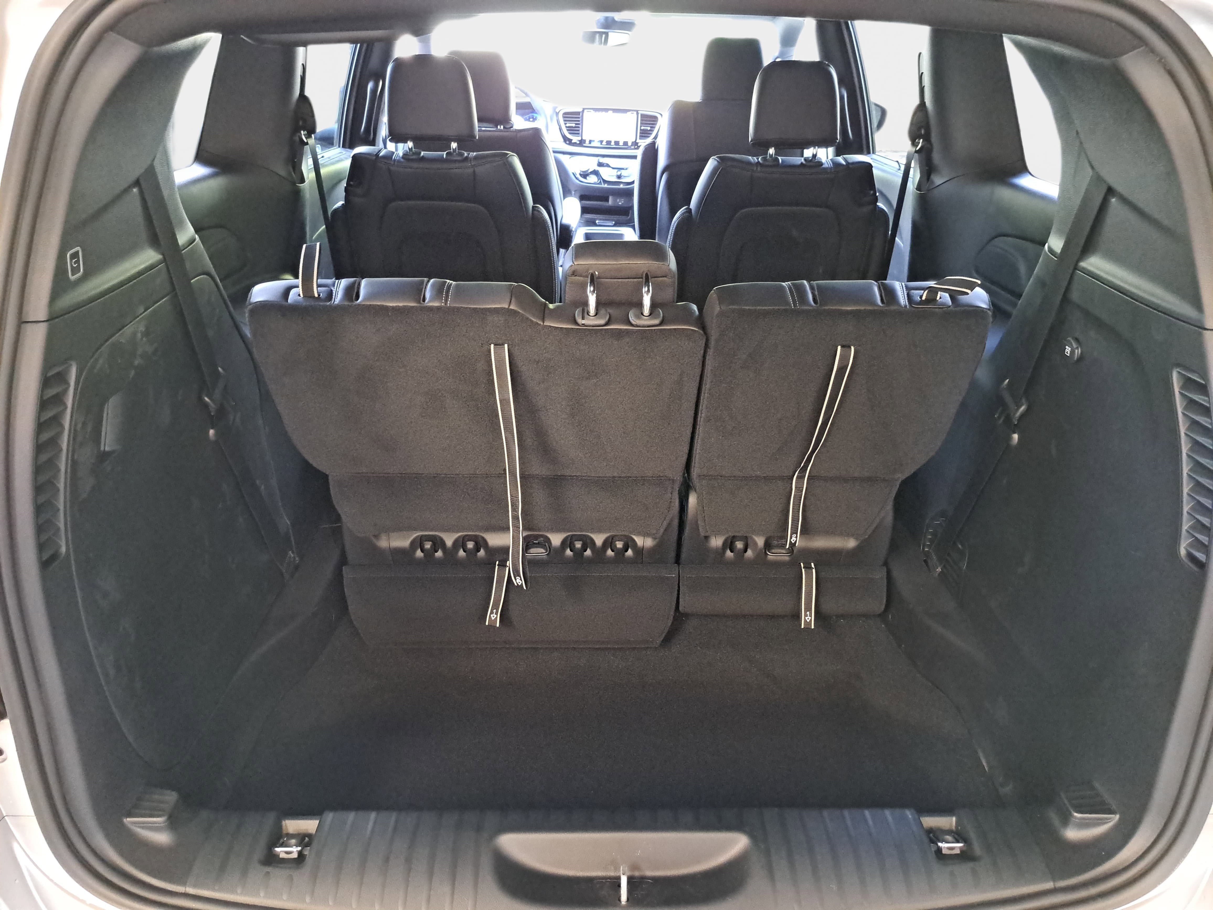 New 2026 Chrysler Pacifica Select image 13