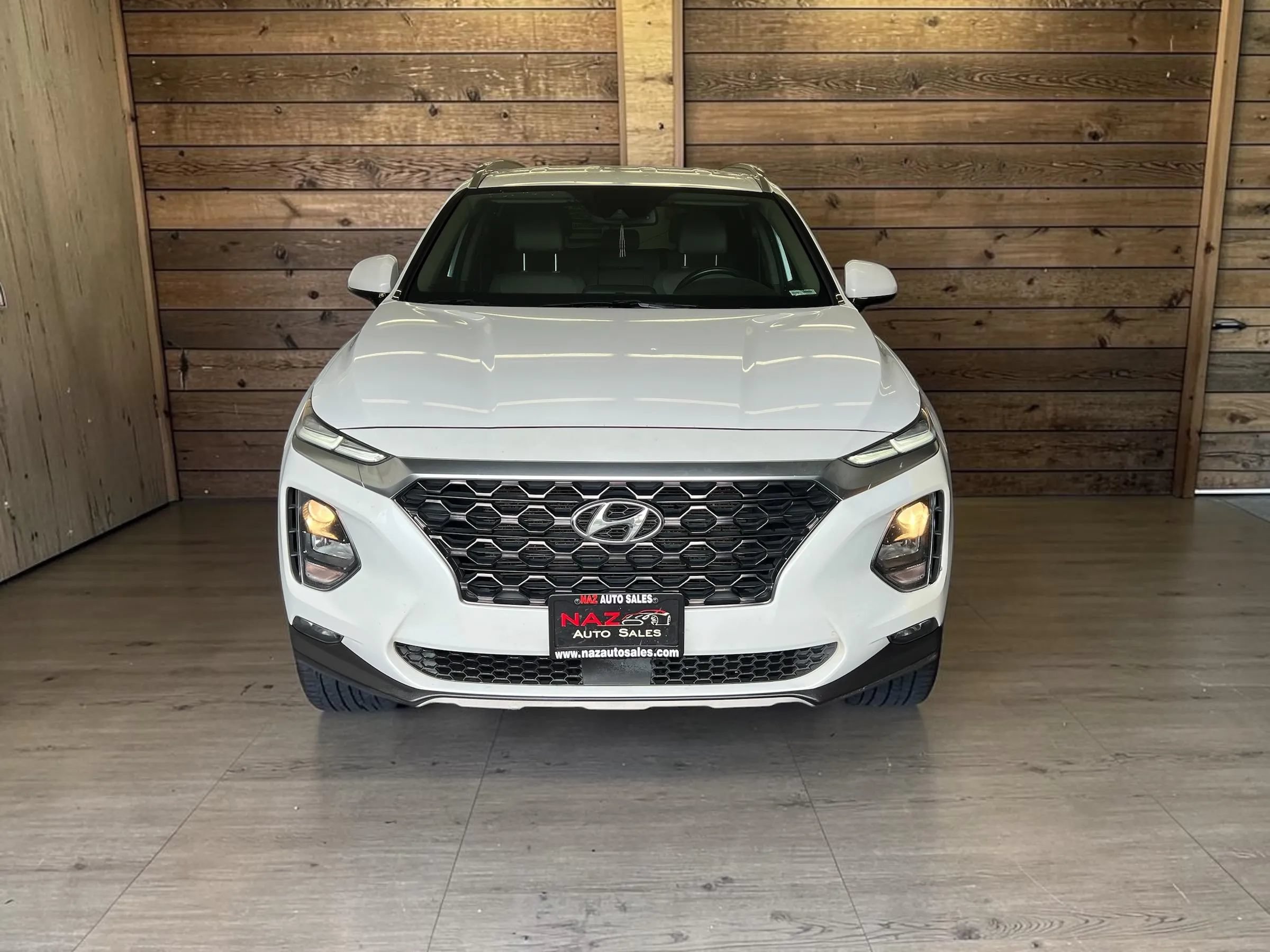Used 2019 Hyundai Santa Fe SEL AWD/4WD image 4