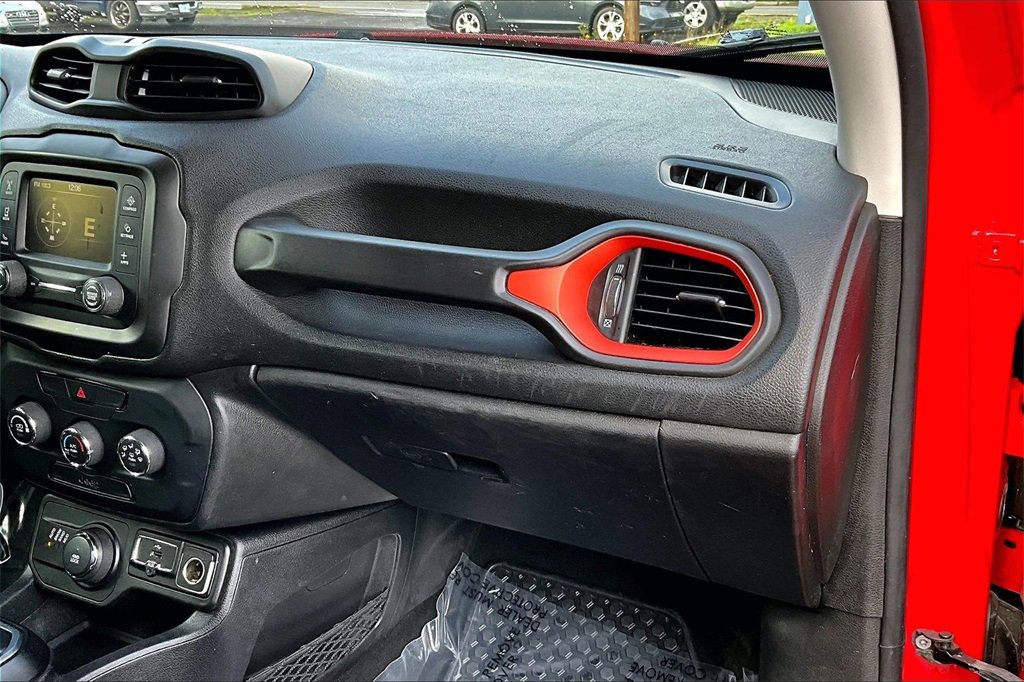 Used 2018 Jeep Renegade Sport w/ Power & Air Group image 20