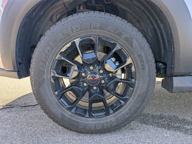 Used 2025 Nissan Armada PRO-4X w/ Pro-4X Premium Package AWD/4WD image 18