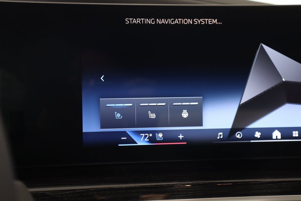 New 2026 BMW 750e xDrive image 8