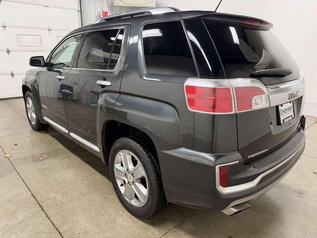 Used 2017 GMC Terrain Denali w/ Cargo Package image 5